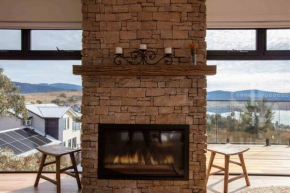 Stone & Crow - Beautiful Home Away from Home!